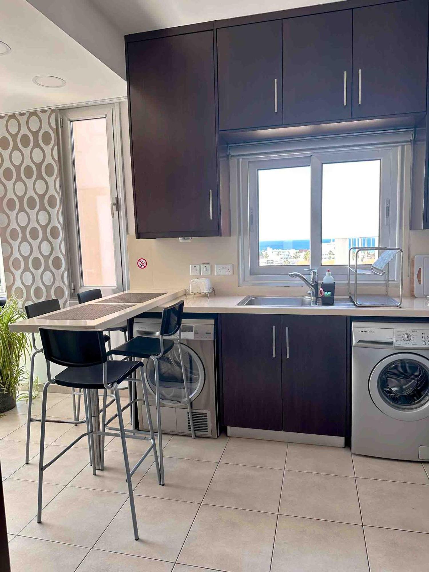 Topikos Apartments 아이아 나파 외부 사진
