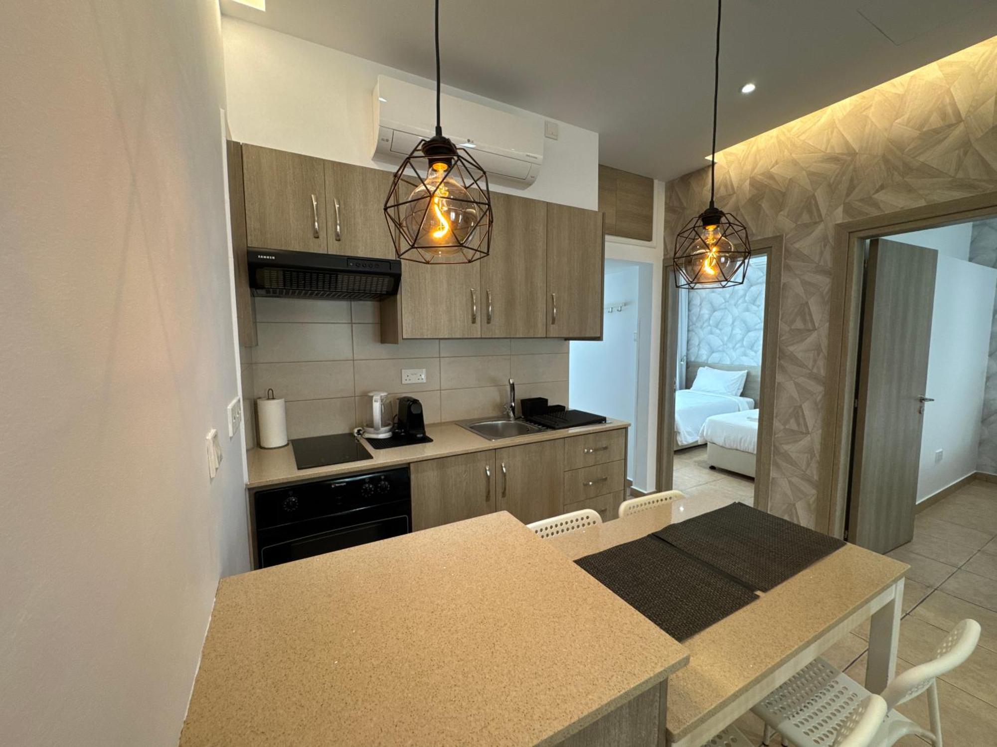 Topikos Apartments 아이아 나파 외부 사진